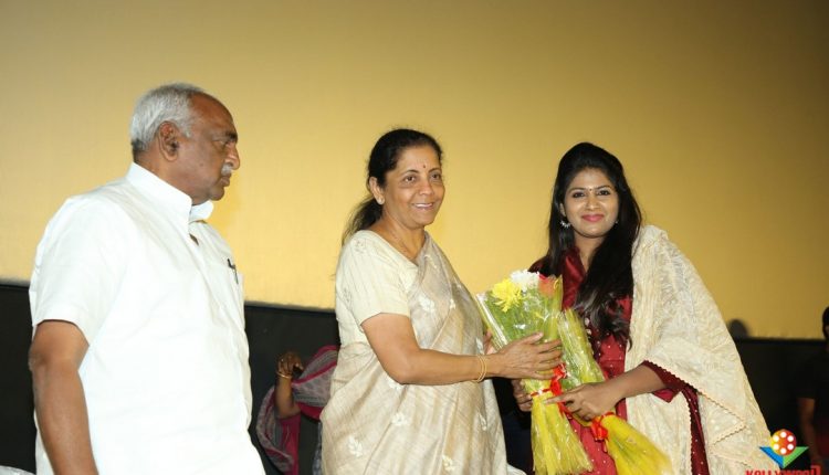 Chalo Jeete Hain Special Screening Stills (10)