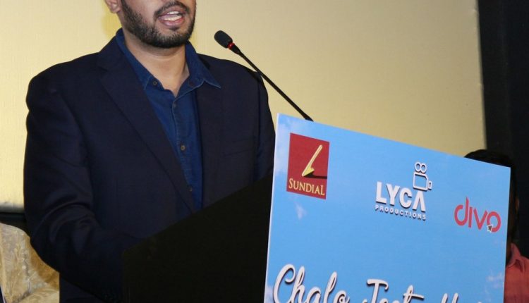 Chalo Jeete Hain Special Screening Stills (4)