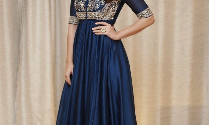 Raashi Khanna Stills (4)