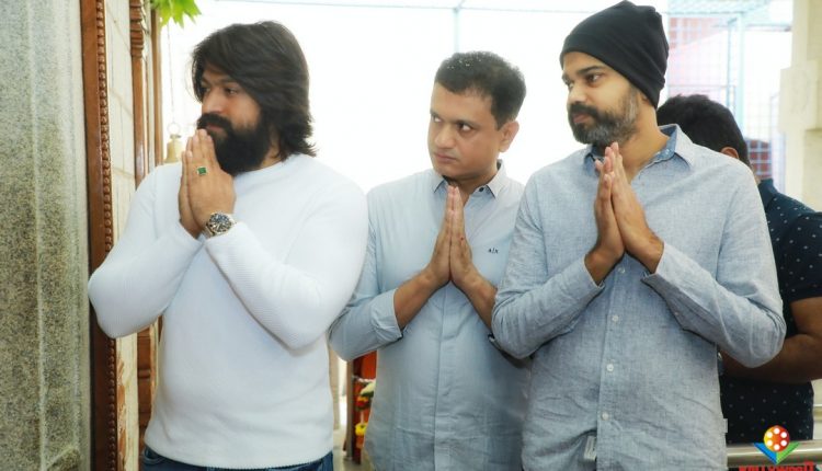 KGF 2 (1)