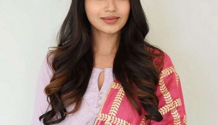 Nivetha Pethuraj (5)