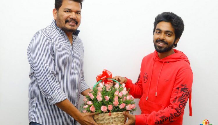 Sivappu Manjal Pachai (9)