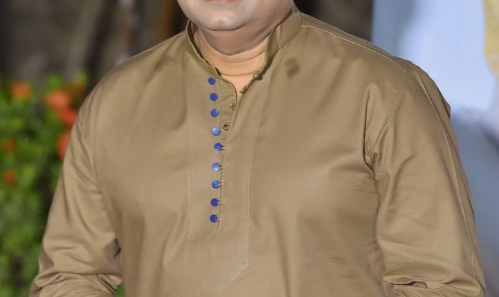 Vellai Pookal (10)