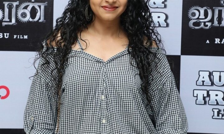 Ayngaran Audio Launch Stills (8)