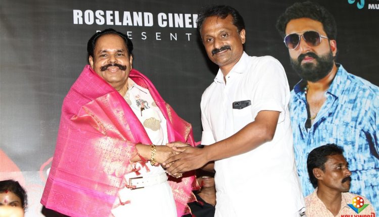 Ithu En Kaadhal Puthagam Audio Launch Stills (3)