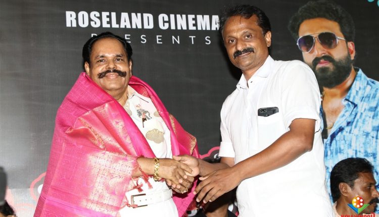 Ithu En Kaadhal Puthagam Audio Launch Stills (4)