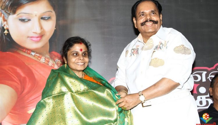 Ithu En Kaadhal Puthagam Audio Launch Stills (7)
