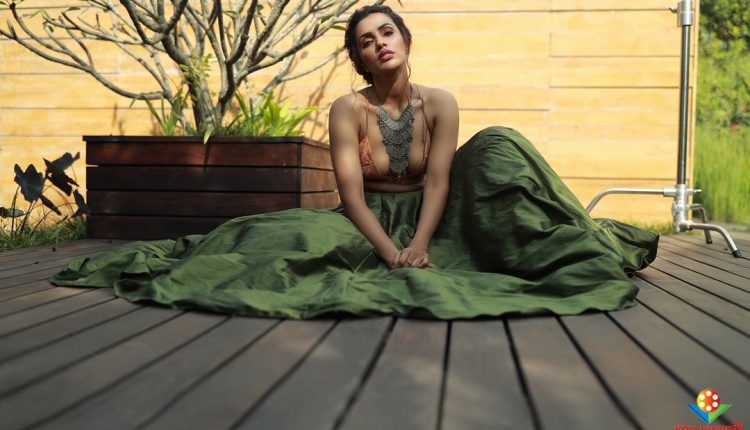 Akshara Gowda (3)