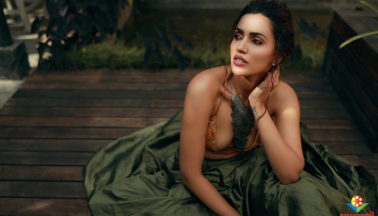 Akshara Gowda (5)